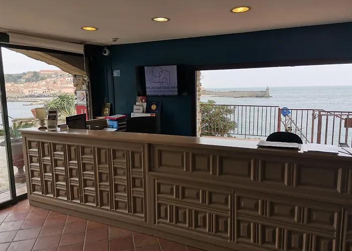 Le Relais Des Trois Mas